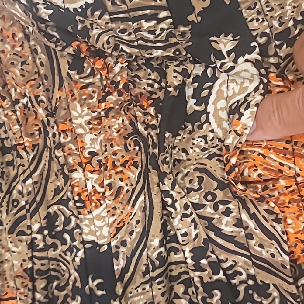 Adrianna Papell Paisley Horizontal Pleats Sleeveless V-Neck Dress Brown 6 - Picture 6 of 12